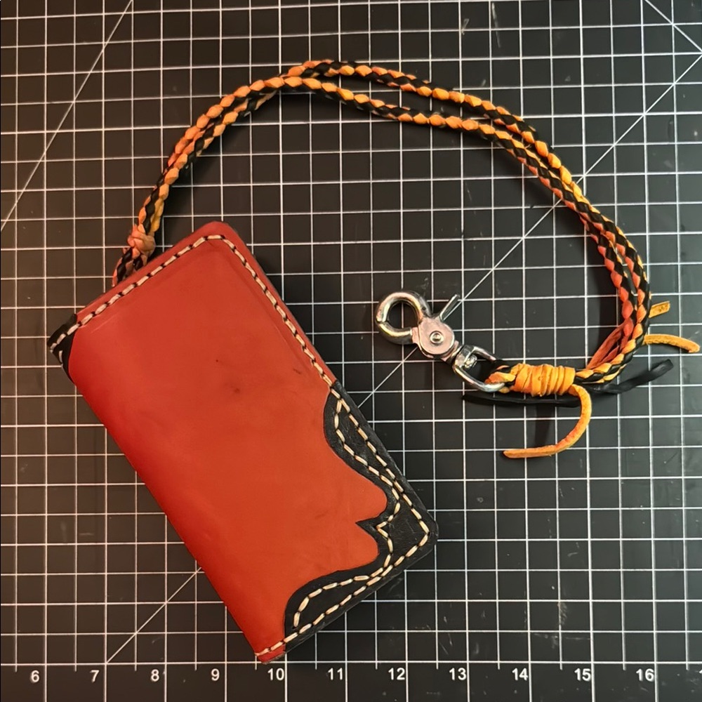 Handcrafted Western Leather Chain Wallet – Two-Tone with Braided Lanyard